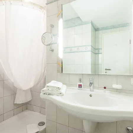 Hotel Seeschloesschen 4*