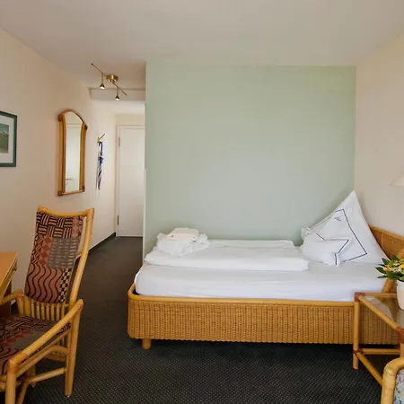 Hotel Seeschloesschen 4*