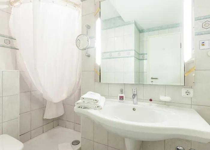 Hotel Seeschloesschen 4*