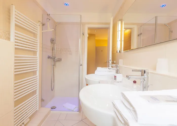 Hotel Seeschloesschen 4*